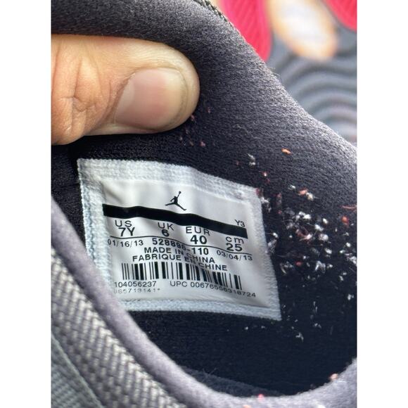 AIR JORDAN 11 RETRO LOW TUXEDO REVERSE CONCORD Size 7 528896 110 - Picture 7 of 11